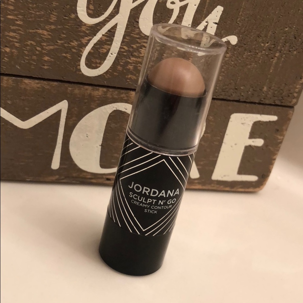 Jordana Sculpt & Go Creamy Contour Stick In Light